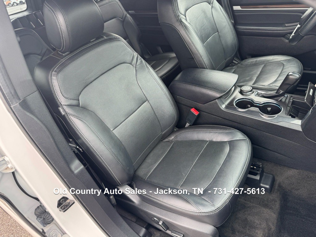2017 Ford Explorer Image 25