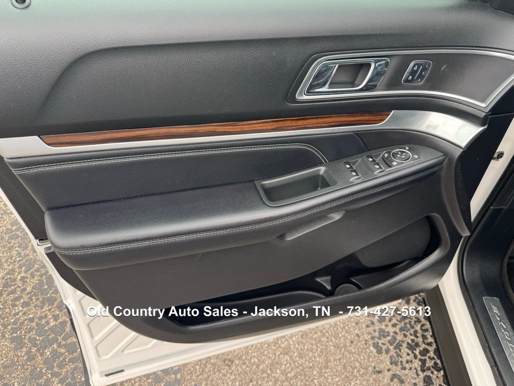 2017 Ford Explorer Image 29