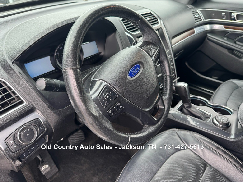 2017 Ford Explorer Image 31