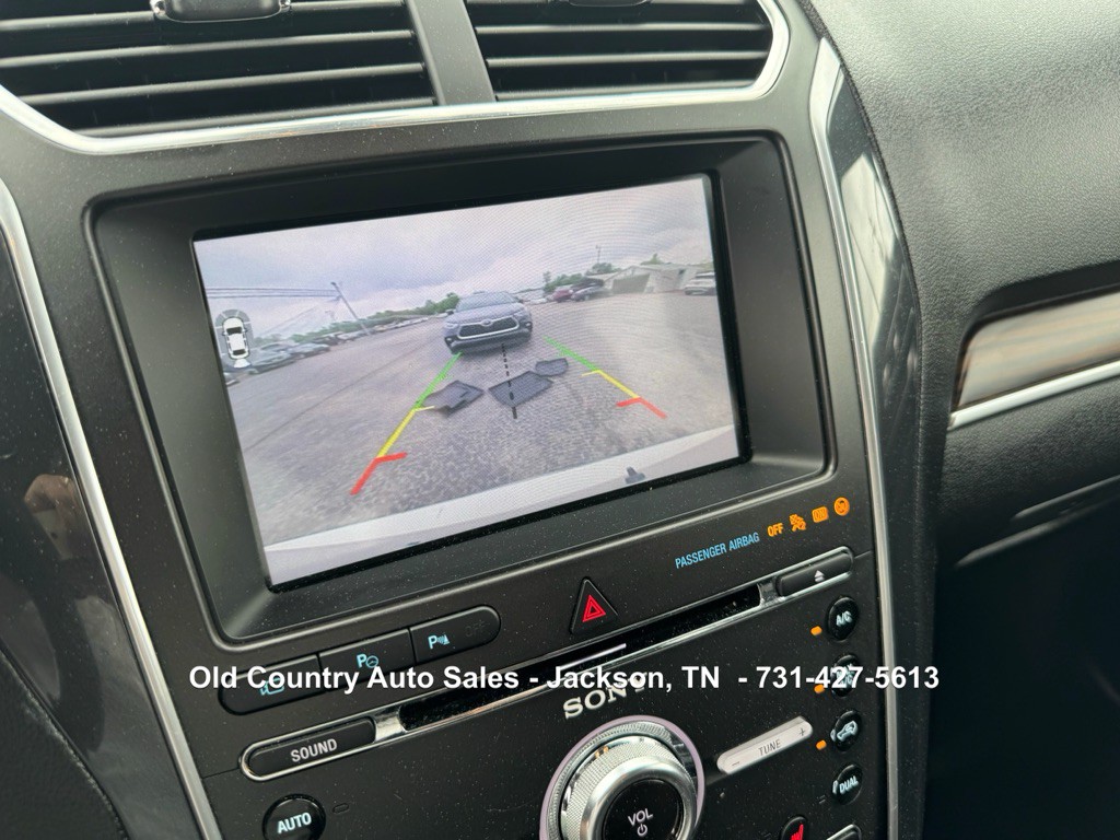 2017 Ford Explorer Image 38