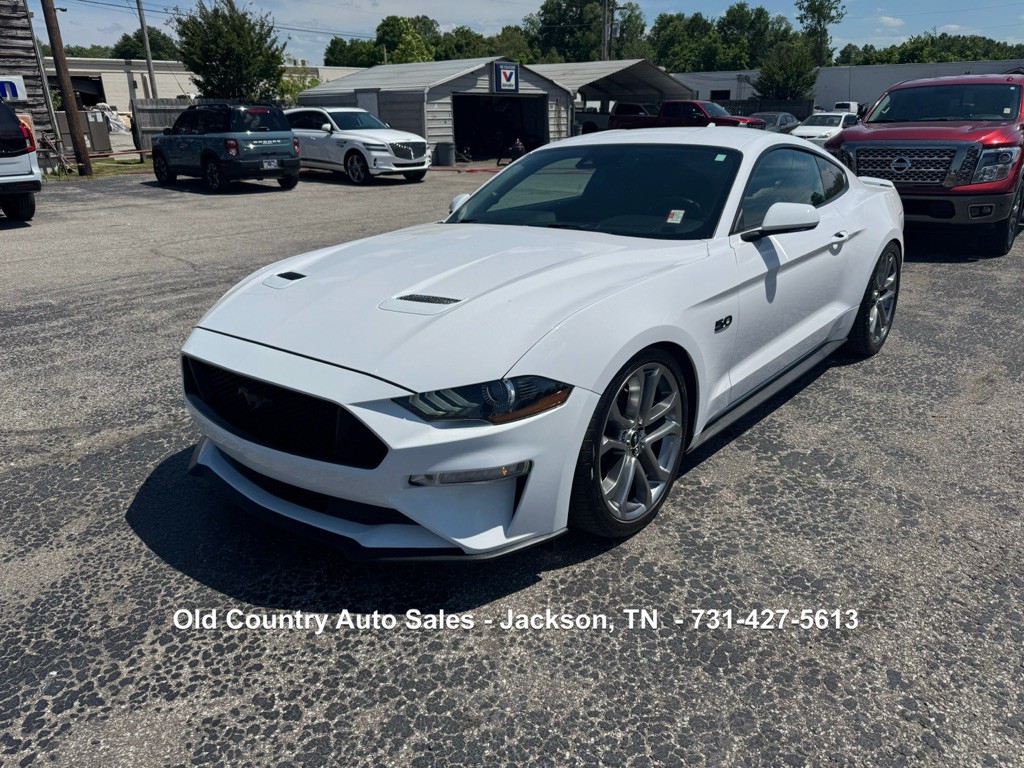 2022 Ford Mustang Image 2