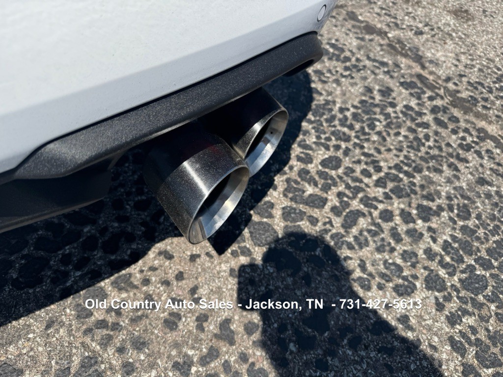 2022 Ford Mustang Image 14