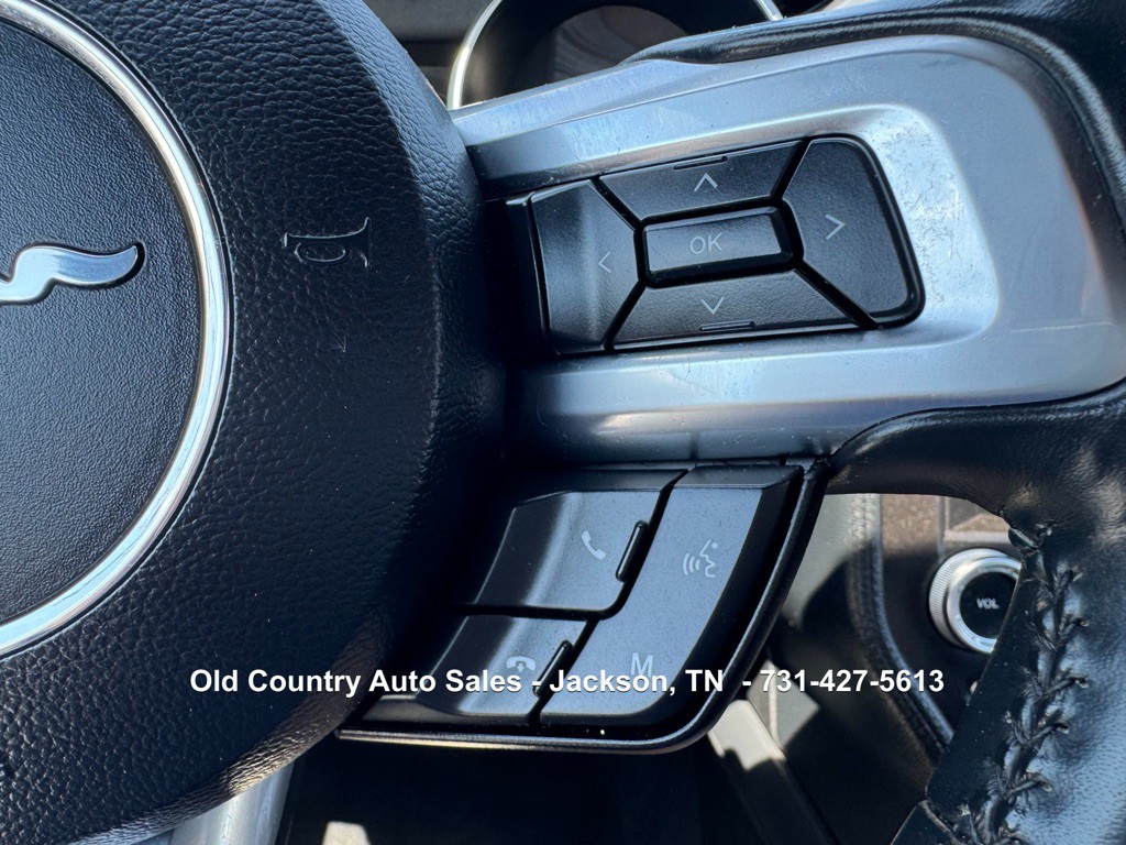 2022 Ford Mustang Image 35