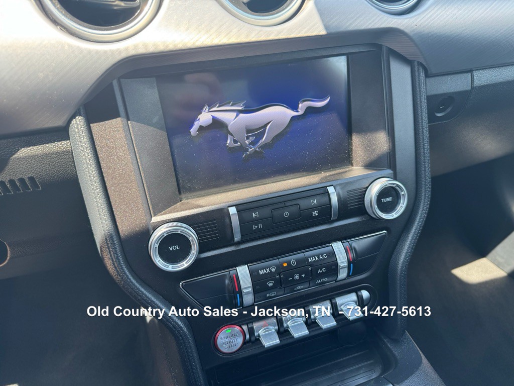 2022 Ford Mustang Image 36