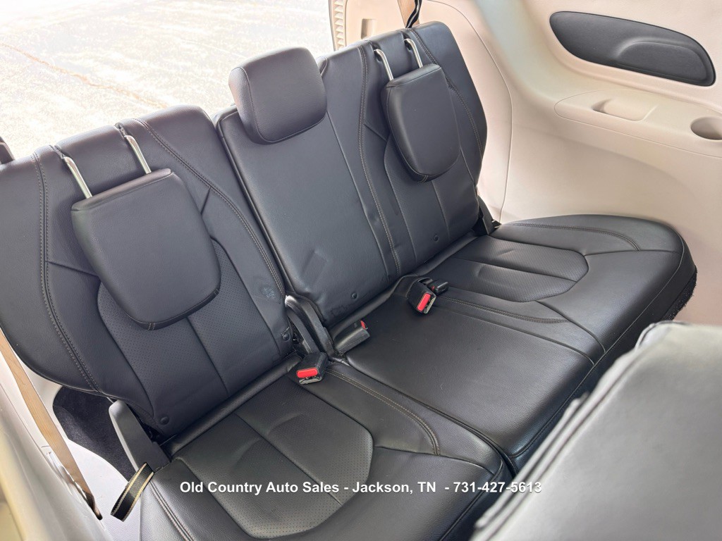 2019 Chrysler Pacifica Image 10