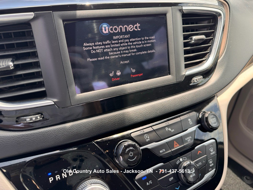 2019 Chrysler Pacifica Image 23