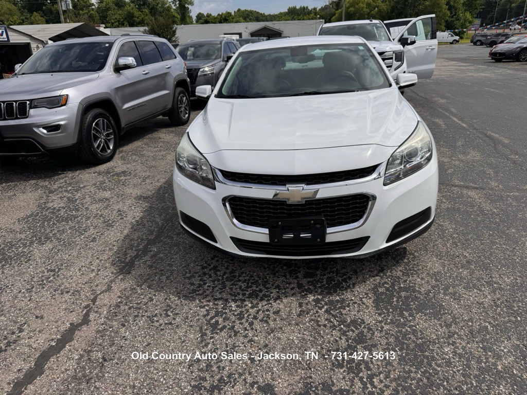 2016 Chevrolet Malibu Image 3