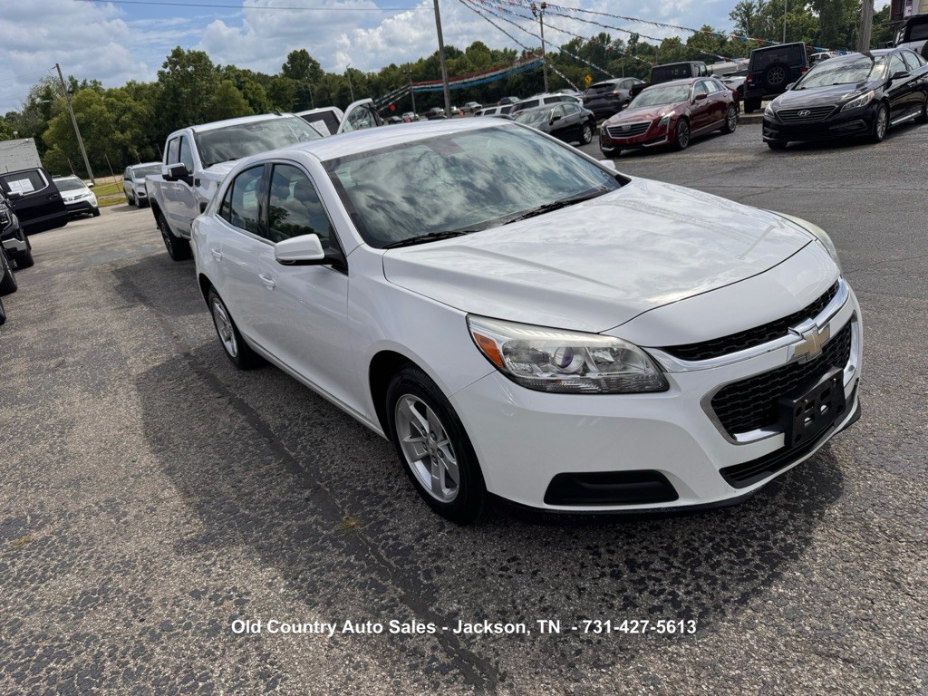 2016 Chevrolet Malibu Image 4