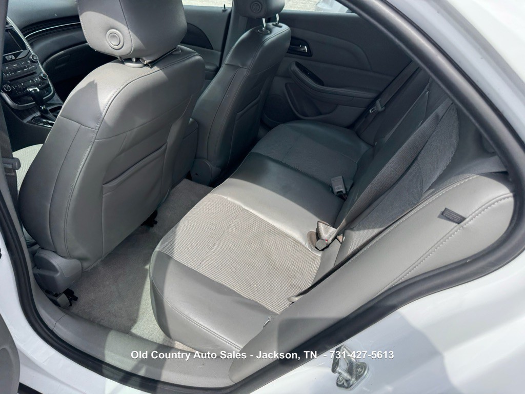 2016 Chevrolet Malibu Image 15