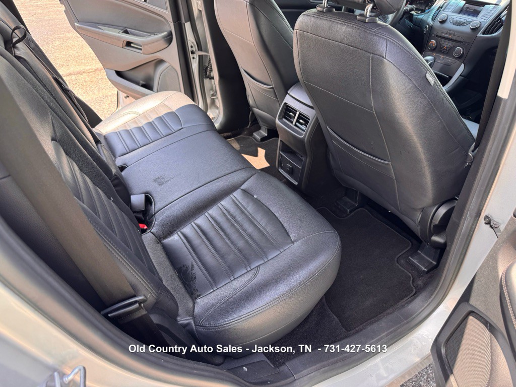 2015 Ford Edge Image 12