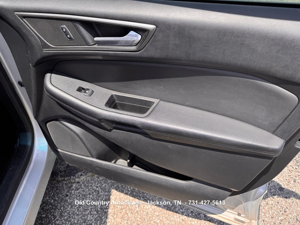 2015 Ford Edge Image 16
