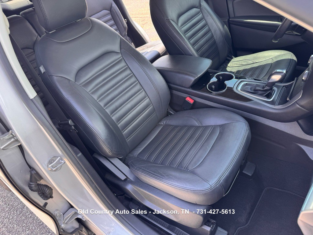 2015 Ford Edge Image 17