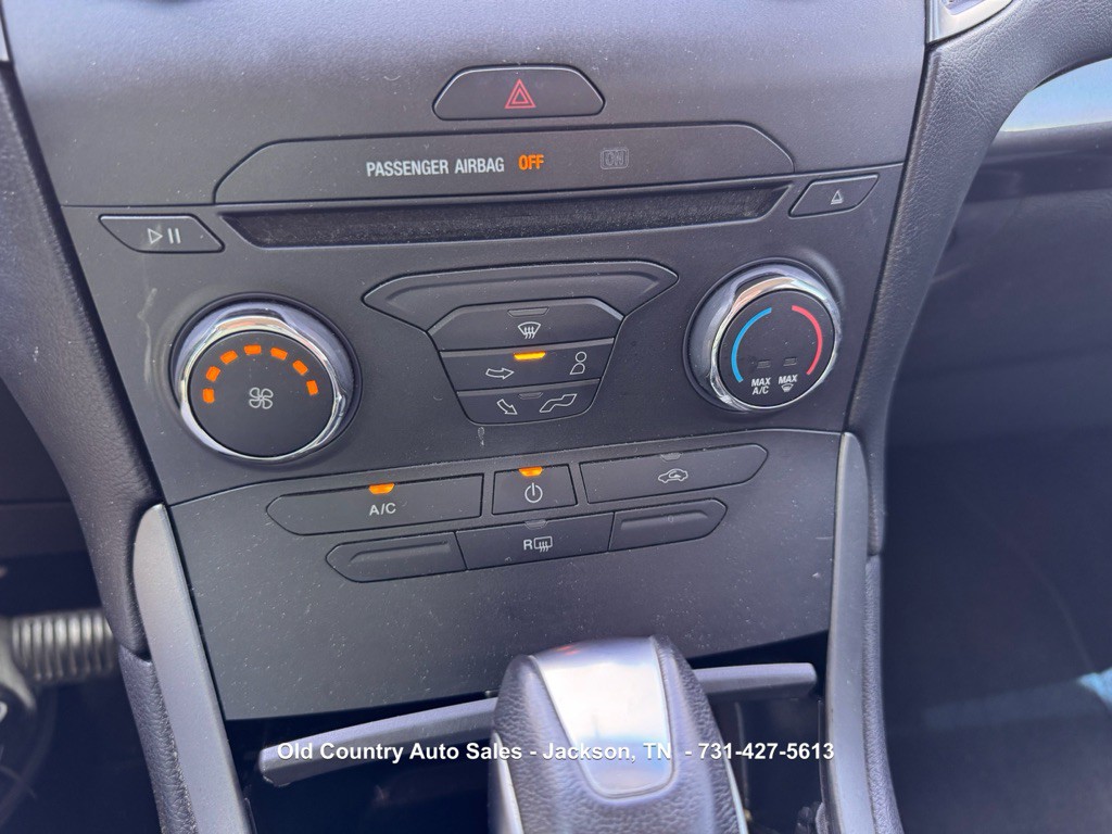 2015 Ford Edge Image 28
