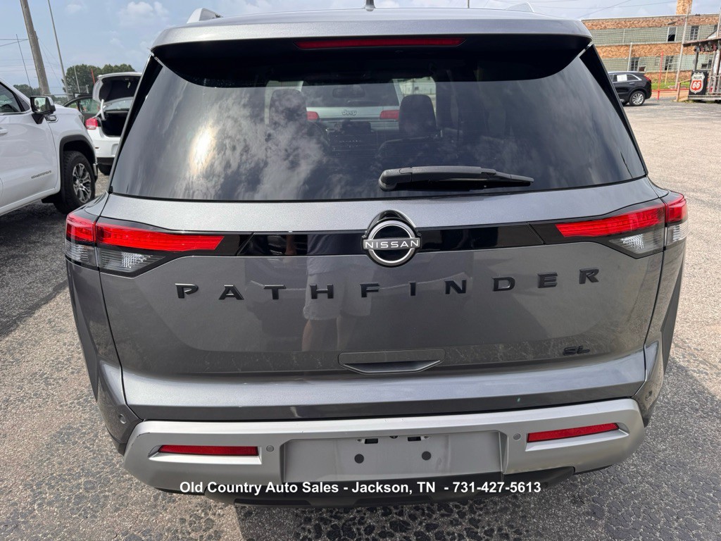 2022 Nissan Pathfinder Image 3