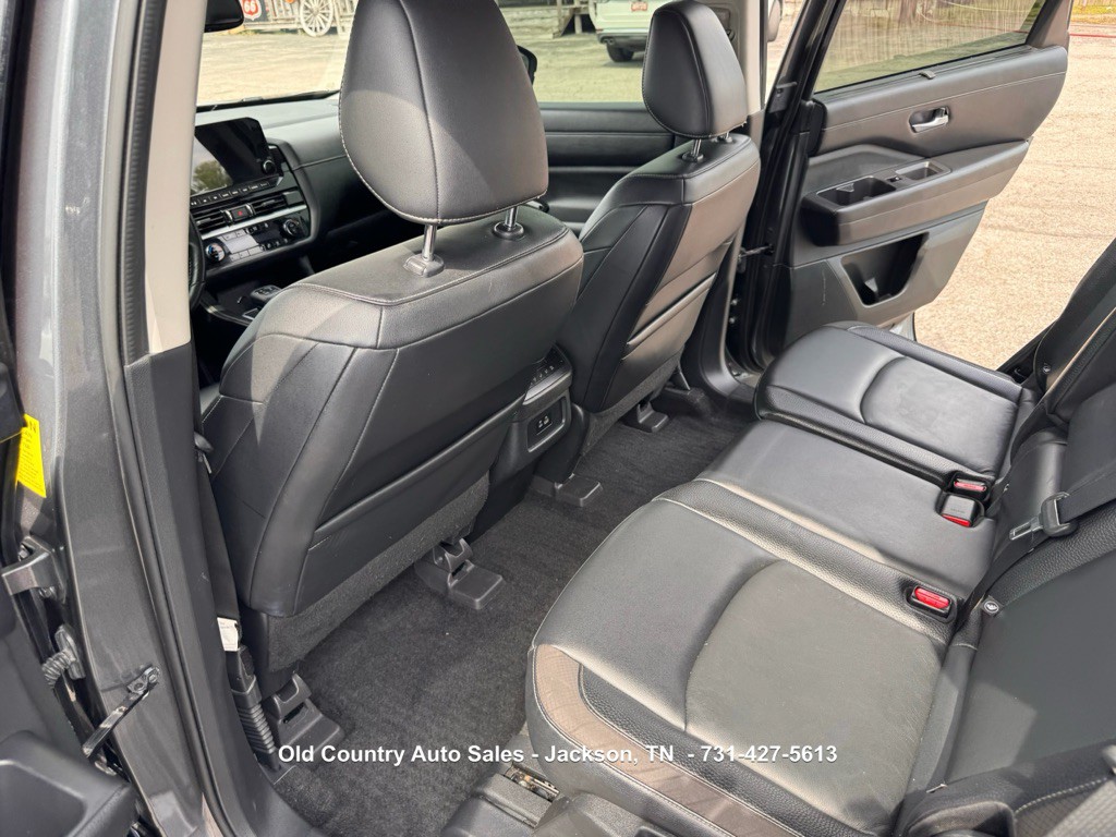 2022 Nissan Pathfinder Image 11