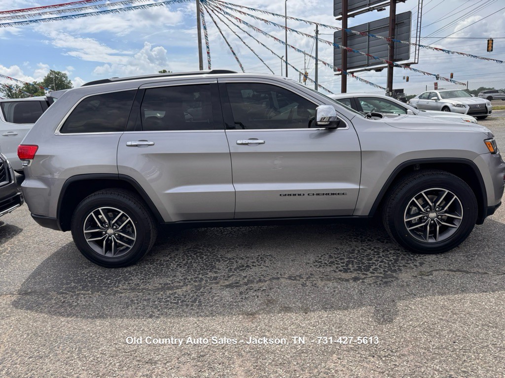 2017 Jeep Grand Cherokee Image 5
