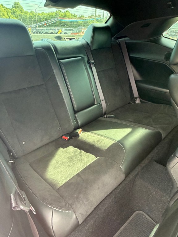 2020 Dodge Challenger Image 7