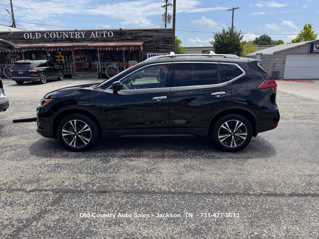 2019 Nissan Rogue Image 1