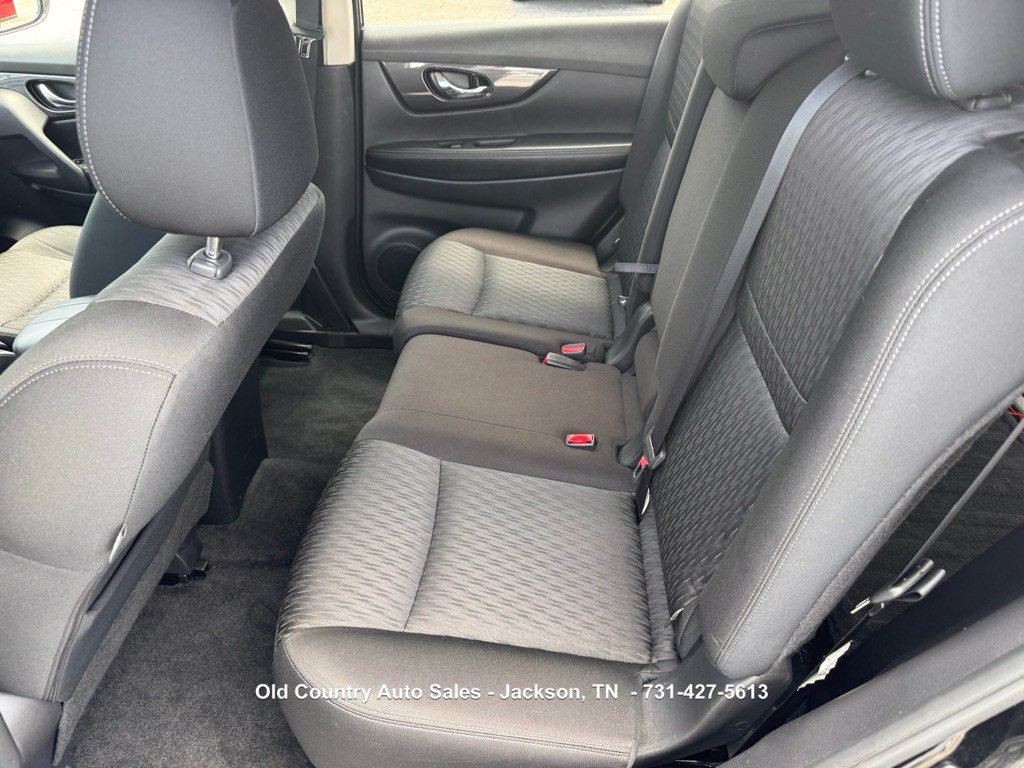 2019 Nissan Rogue Image 12