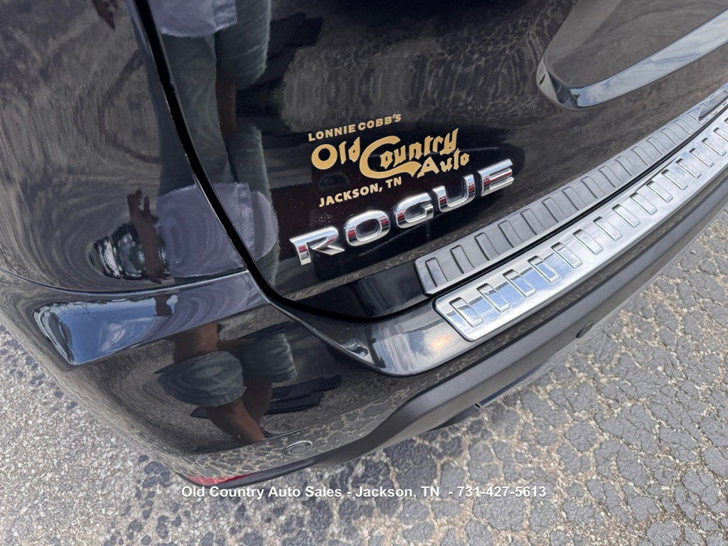 2019 Nissan Rogue Image 16