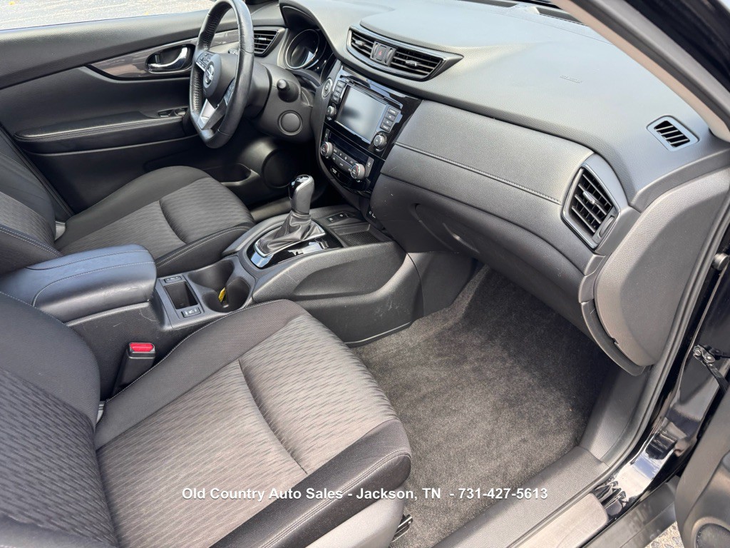 2019 Nissan Rogue Image 21