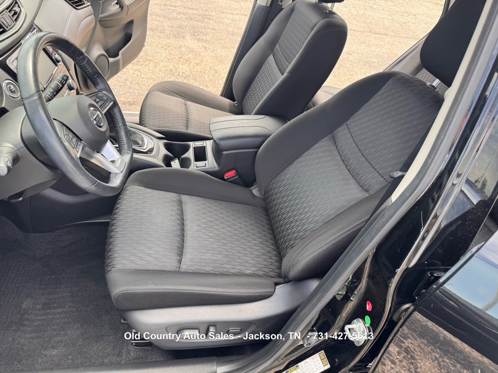 2019 Nissan Rogue Image 28