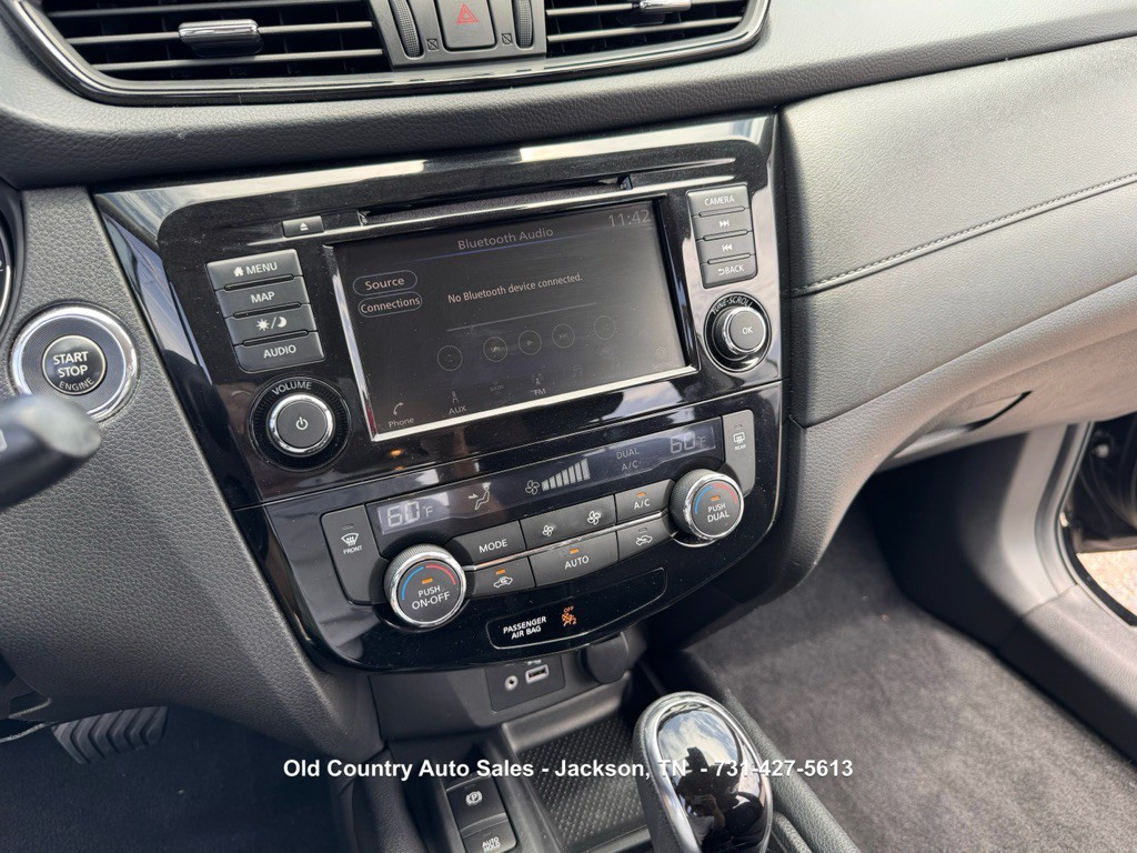 2019 Nissan Rogue Image 30