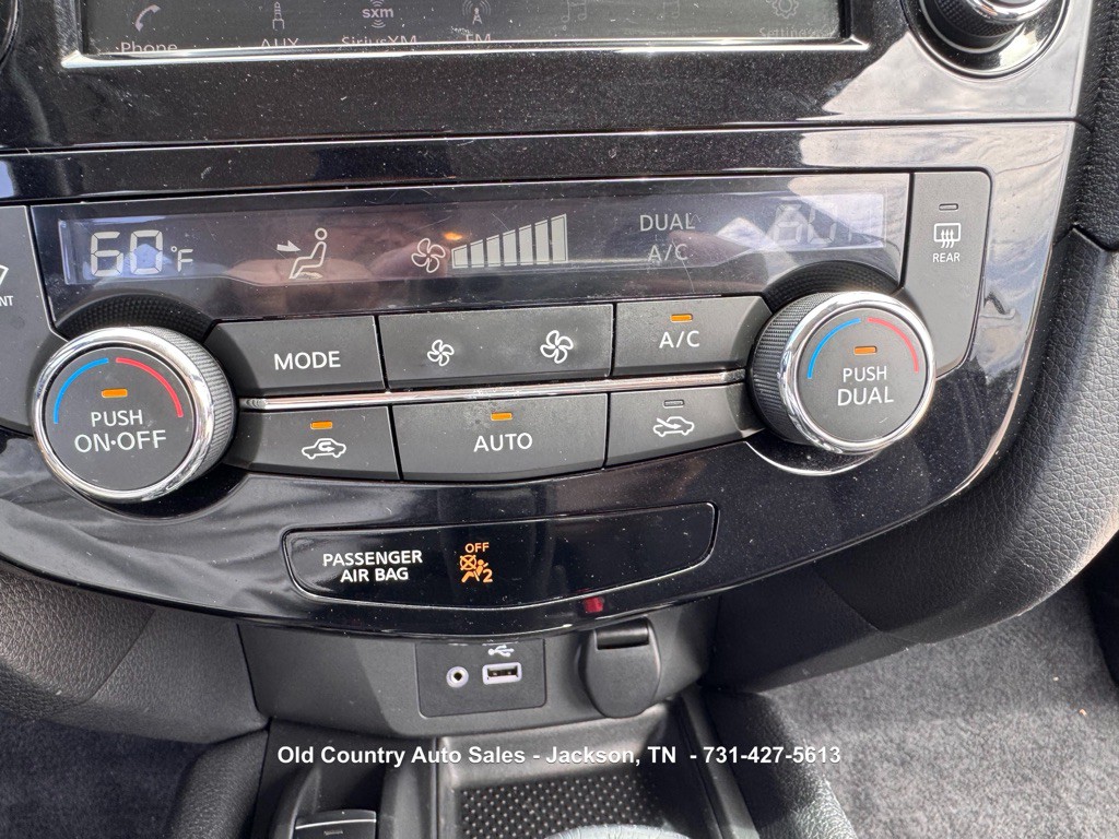 2019 Nissan Rogue Image 35