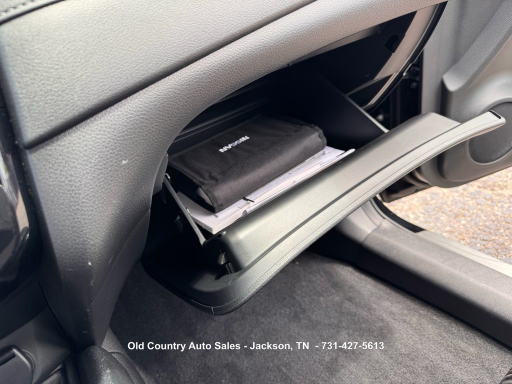 2019 Nissan Rogue Image 39