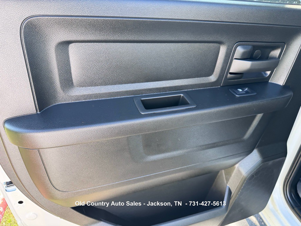 2024 RAM 5500 Image 17