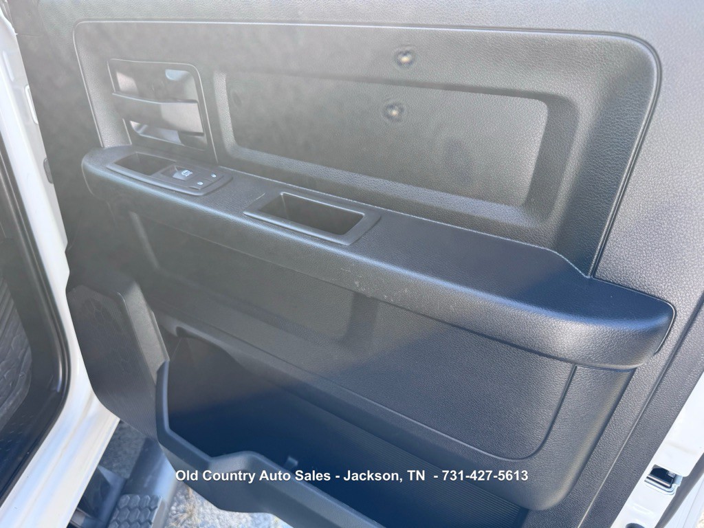 2024 RAM 5500 Image 24