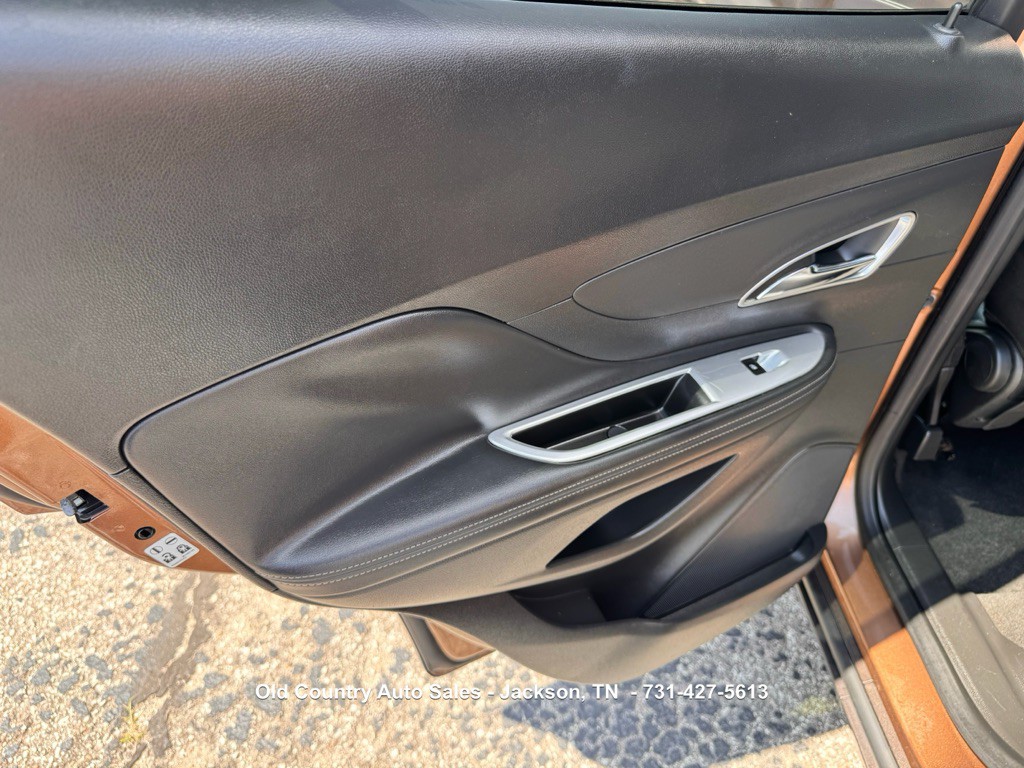 2016 Buick Enclave Image 16