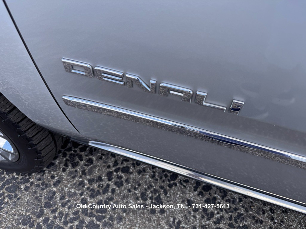 2016 GMC Yukon Image 9