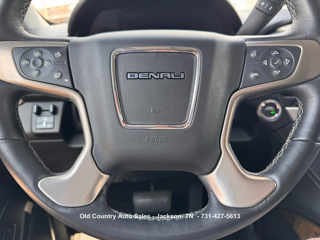 2016 GMC Yukon Image 32