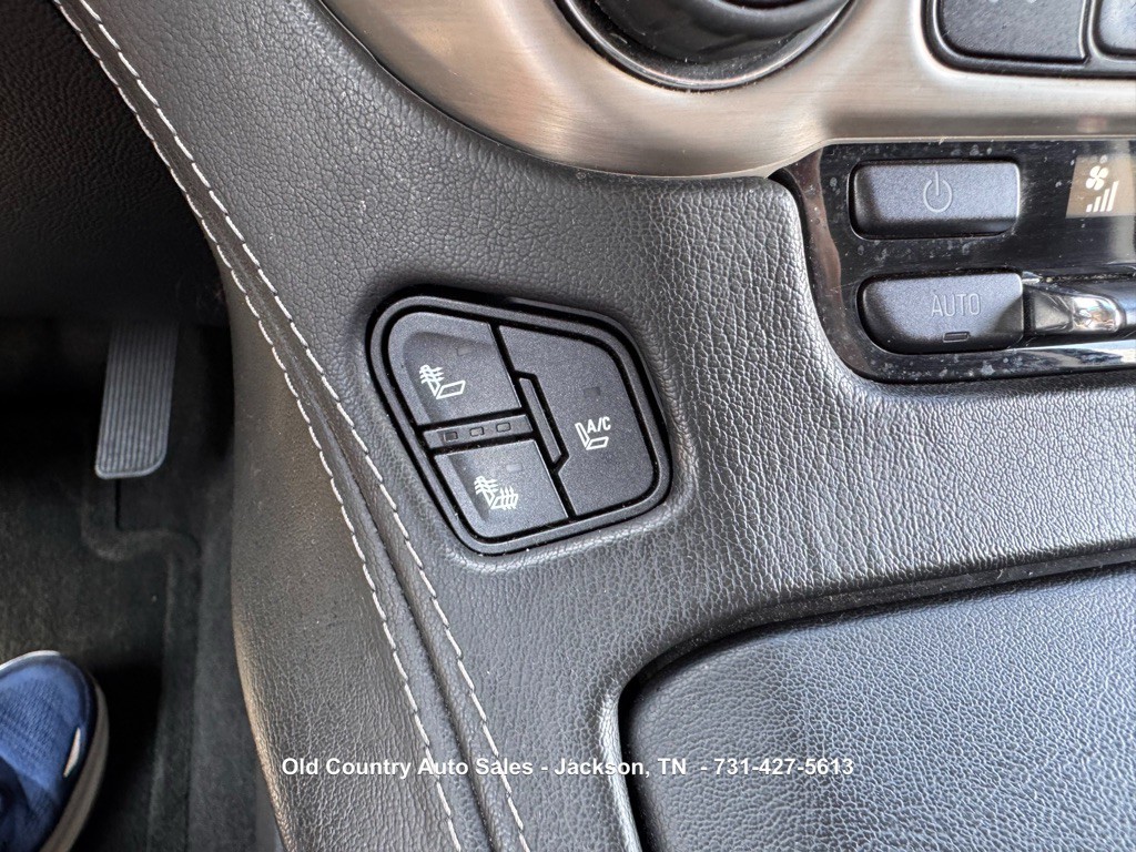 2016 GMC Yukon Image 38