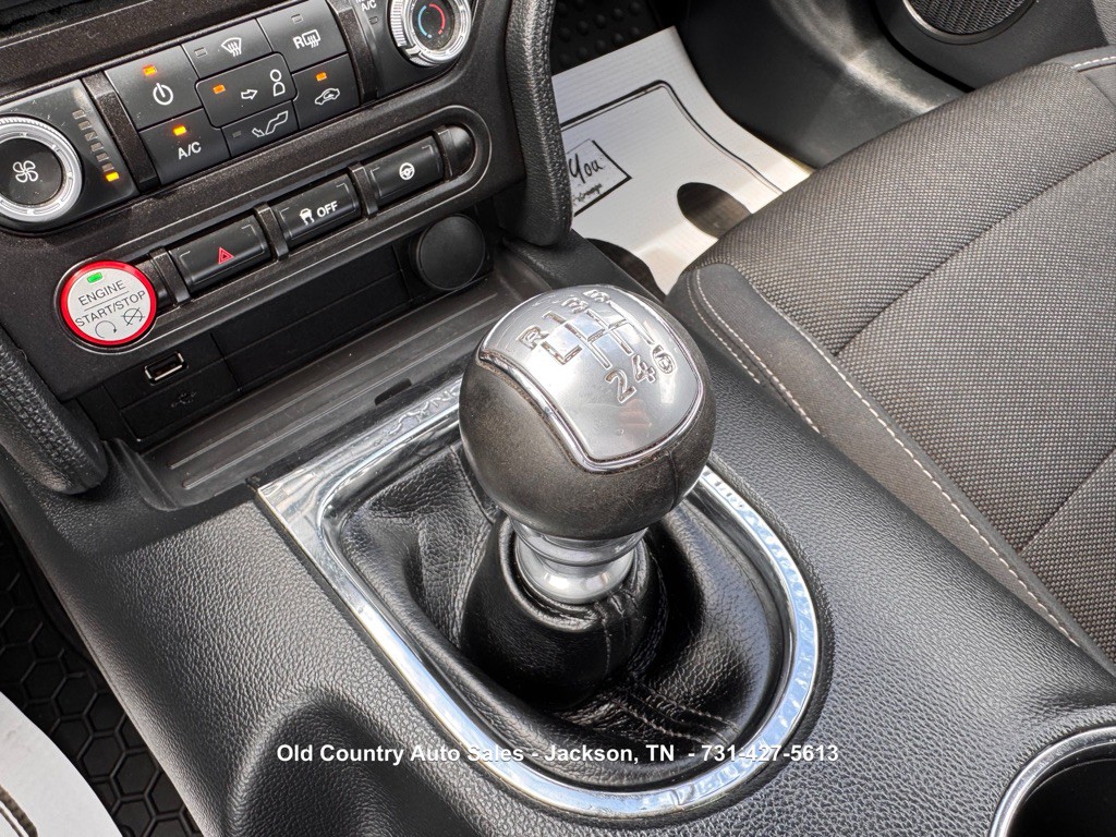 2016 Ford Mustang Image 18