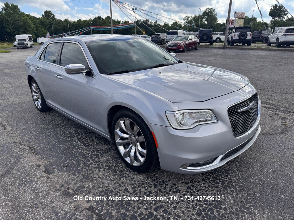 2020 Chrysler 300 Image 4