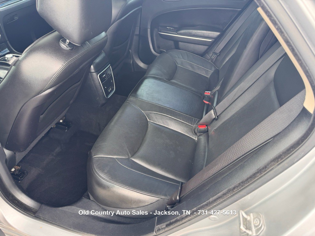 2020 Chrysler 300 Image 10