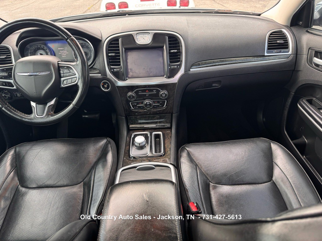 2020 Chrysler 300 Image 17