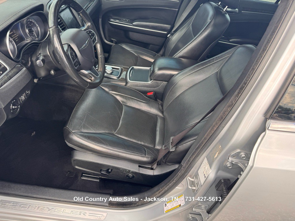 2020 Chrysler 300 Image 21