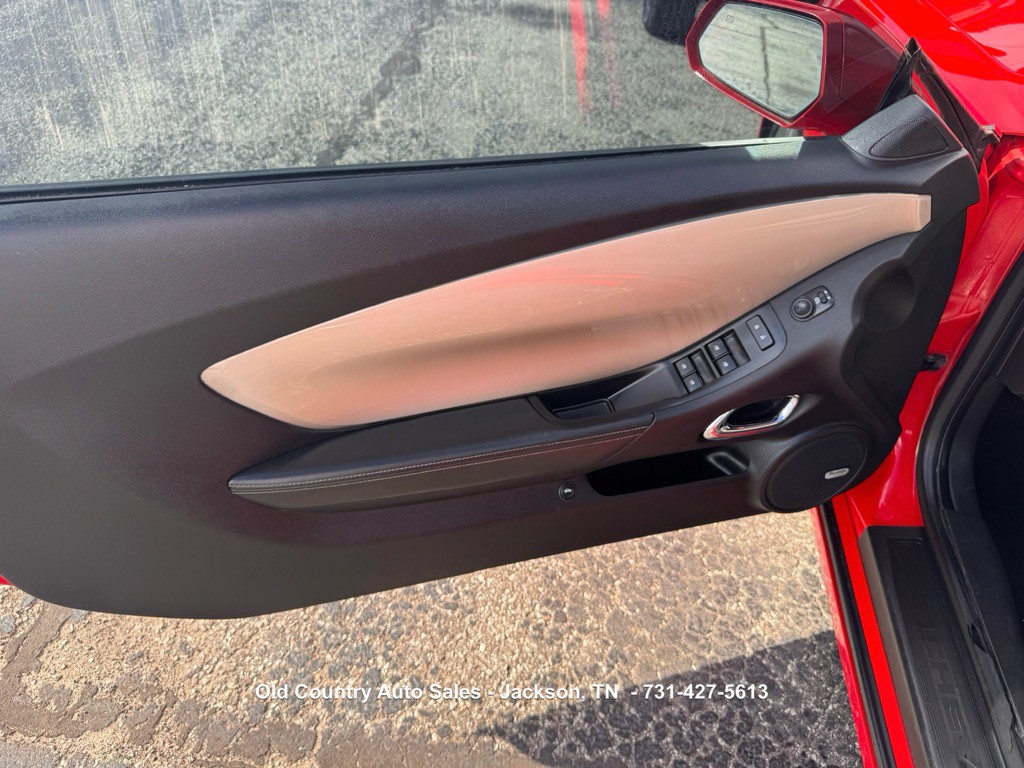 2015 Chevrolet Camaro Image 12
