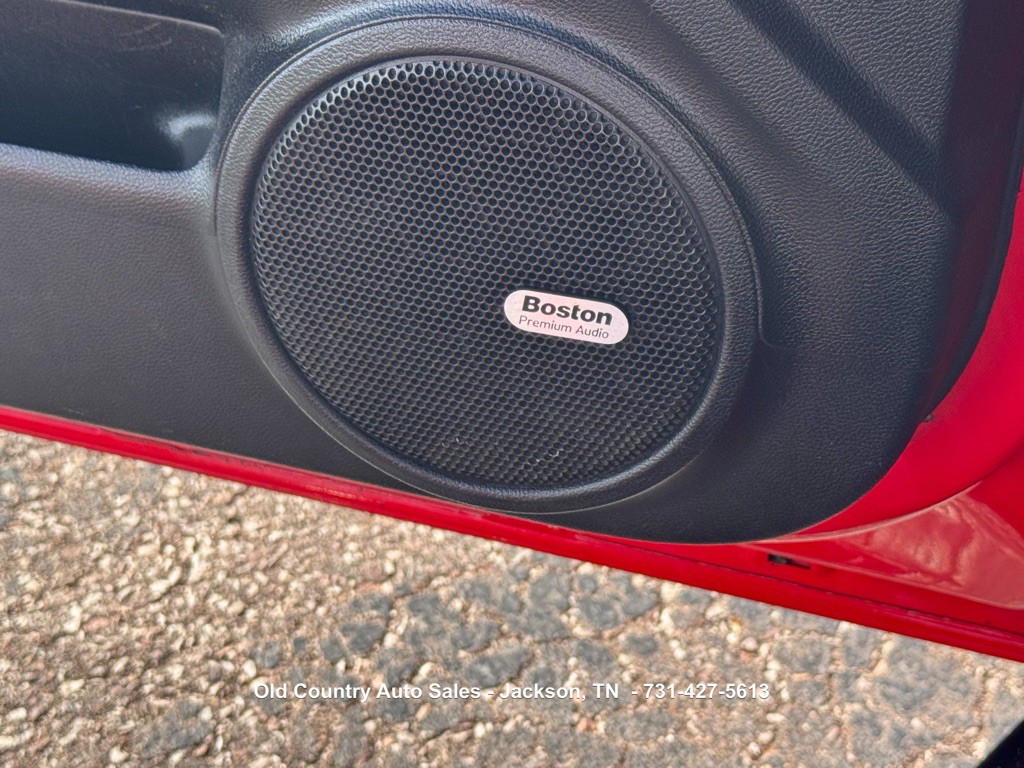 2015 Chevrolet Camaro Image 13