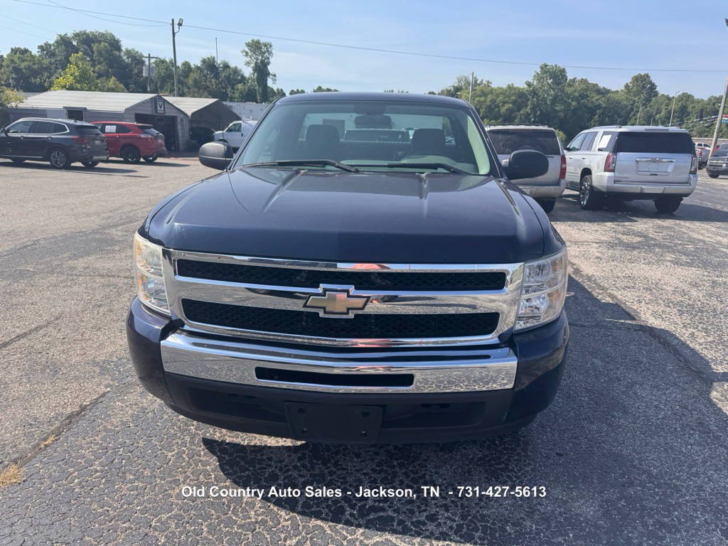 2011 Chevrolet Silverado 1500 Image 3