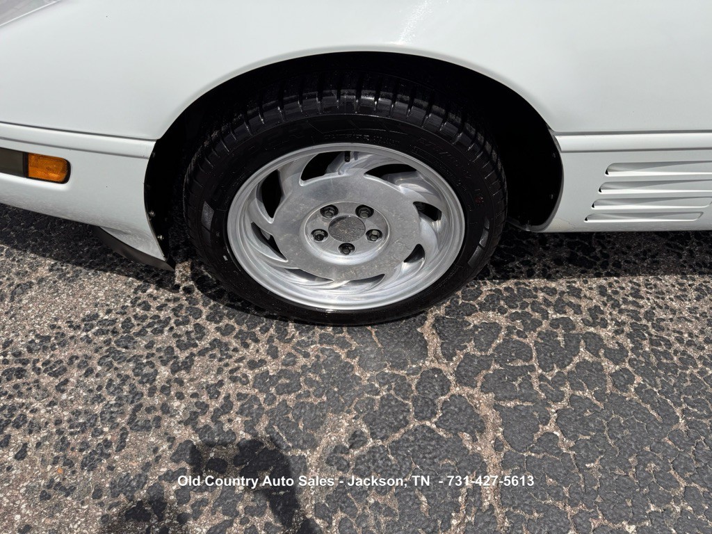 1992 Chevrolet Corvette Image 16