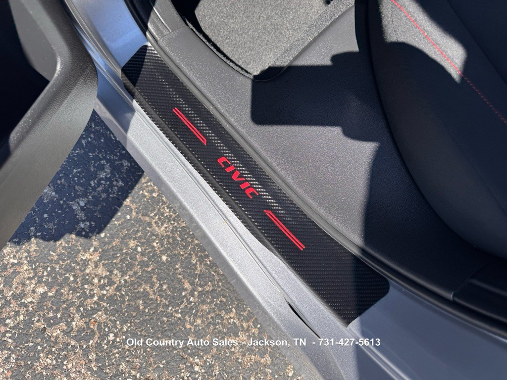 2018 Honda Civic Image 16