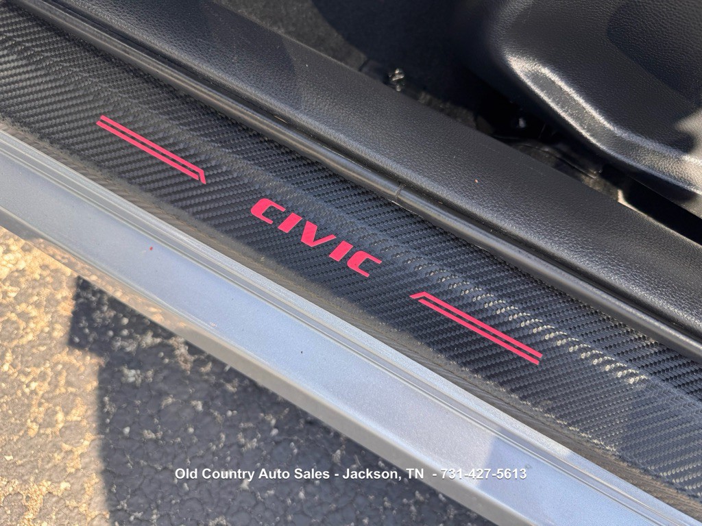 2018 Honda Civic Image 28