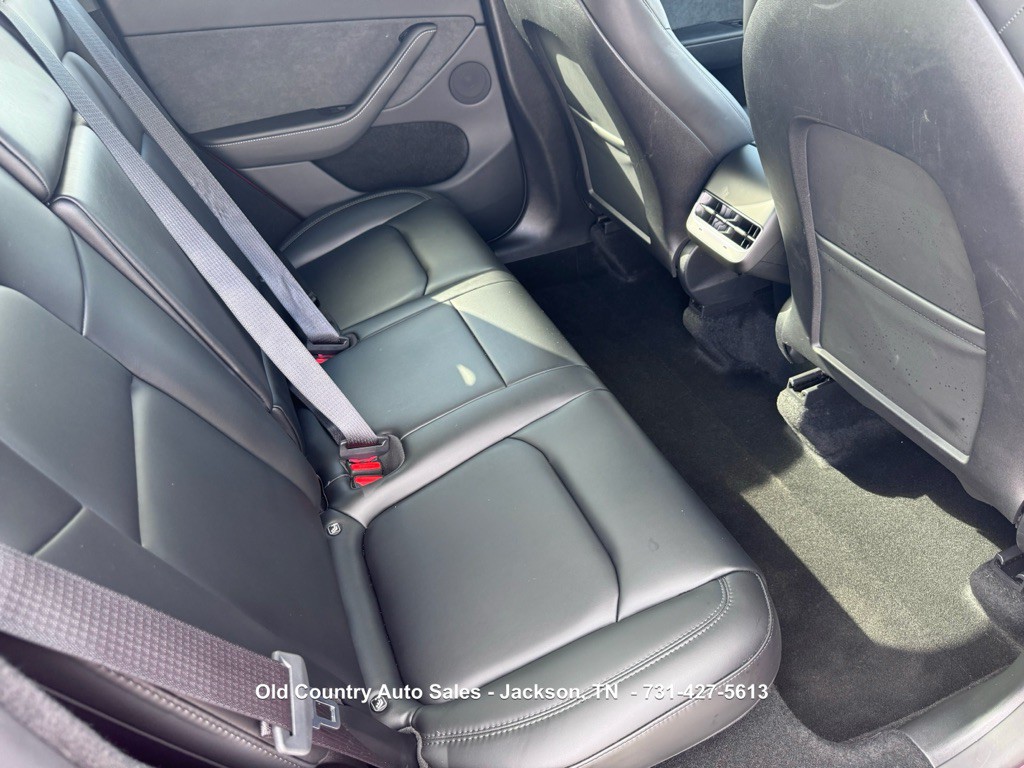 2024 Tesla Model Y Image 13