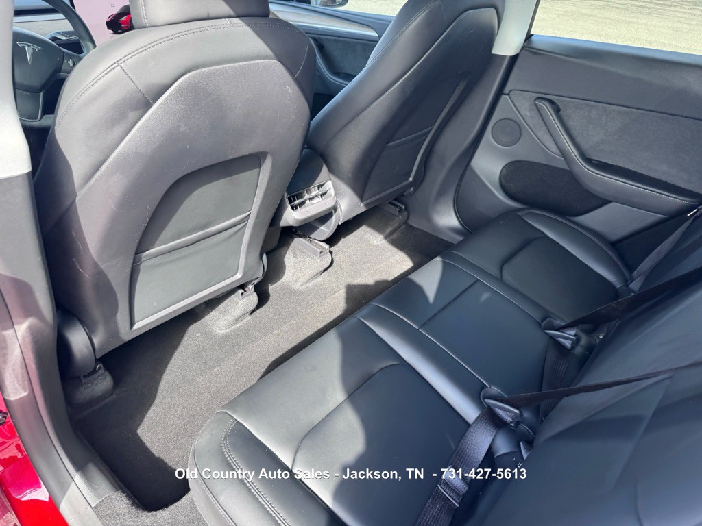 2024 Tesla Model Y Image 24