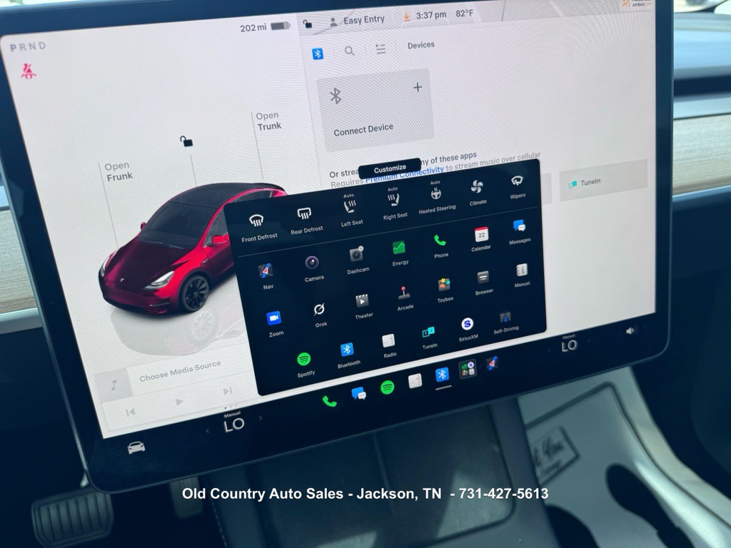 2024 Tesla Model Y Image 31