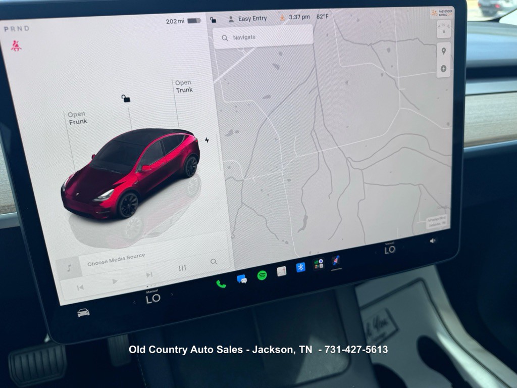 2024 Tesla Model Y Image 33